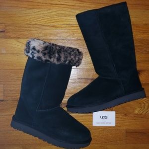 NWT - Ugg Classic Tall II Animal Boot - Black